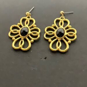 Vintage NAPIER Black Cabochon Earrings. WA260